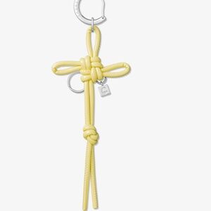 casetify - Lucky Knot Bag Charm - Pale Yellow